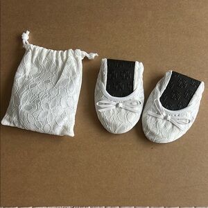 White Lace Ballet Flats with Pouch